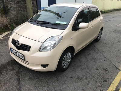 2005 - Toyota Vitz ---