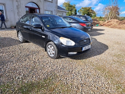 2008 - Hyundai Accent Manual