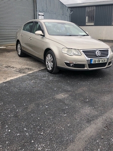 2008 - Volkswagen Passat Manual