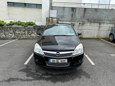 2009 - Opel Astra Manual