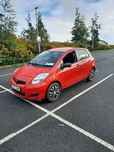 2009 - Toyota Yaris Manual