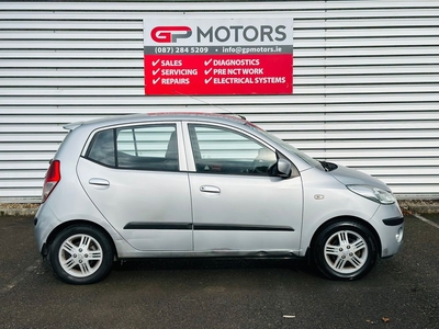 2010 - Hyundai i10 Manual