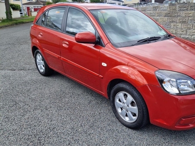 2010 - Kia Rio Manual