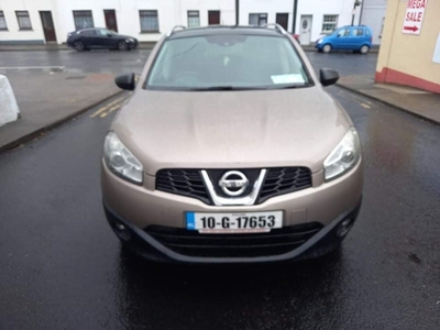 2010 - Nissan Qashqai+2 ---