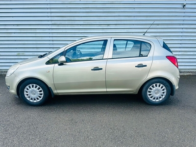 2010 - Opel Corsa Manual