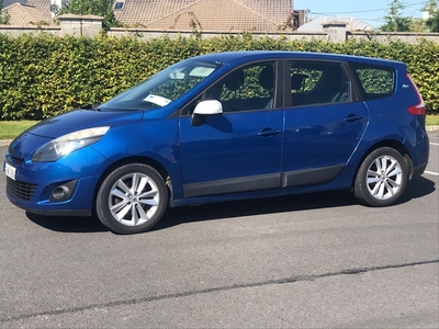 2010 - Renault Grand Scenic Manual