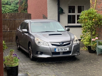 2010 - Subaru Legacy Manual