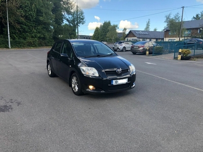 2010 - Toyota Auris Manual