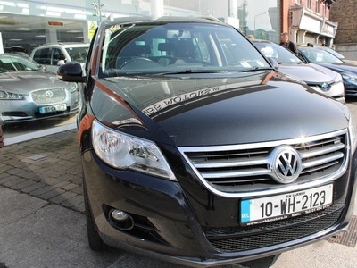 2010 - Volkswagen Tiguan Manual