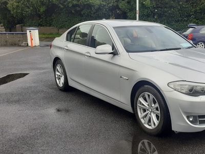 2011 - BMW 5-Series Manual