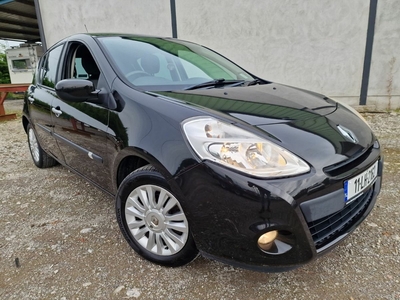 2011 - Renault Clio Manual