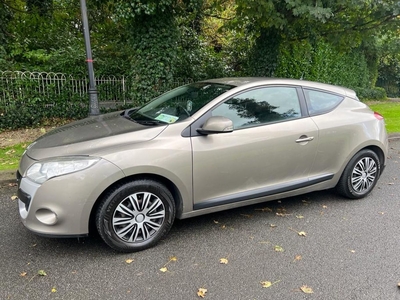 2011 - Renault Megane Manual