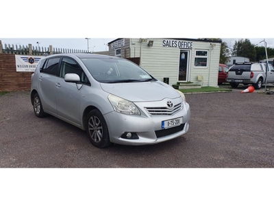 2011 - Toyota Verso Manual