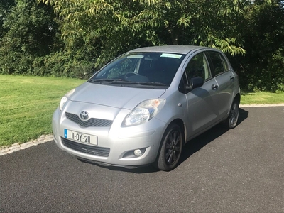 2011 - Toyota Yaris Manual