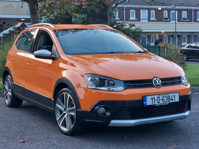 2011 - Volkswagen Polo Automatic