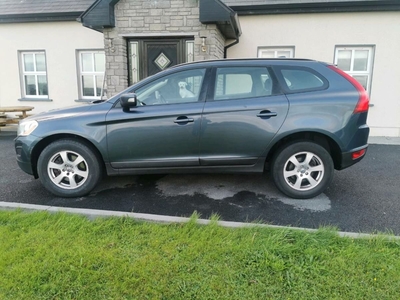 2011 - Volvo XC60 Manual