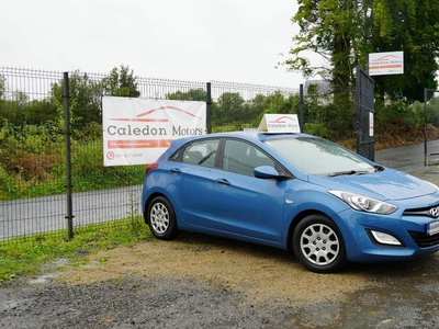 2012 - Hyundai i30 Manual