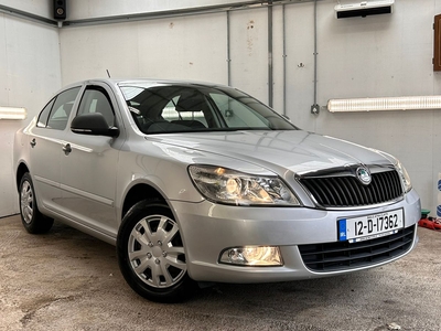 2012 - Skoda Octavia Manual