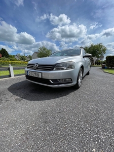 2012 - Volkswagen Passat Manual