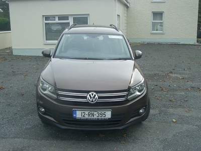 2012 - Volkswagen Tiguan Manual