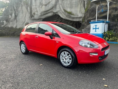 2013 - Fiat Punto Manual