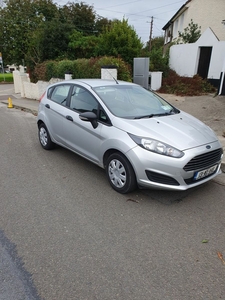 2013 - Ford Fiesta Manual