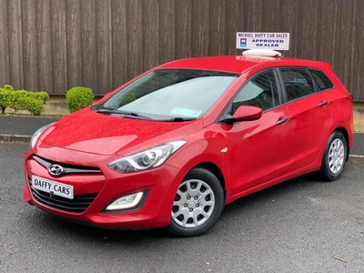 2013 - Hyundai i30 Manual