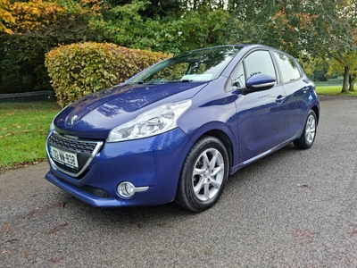 2013 - Peugeot 208 Manual