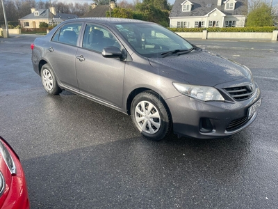 2013 - Toyota Corolla Manual