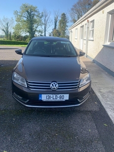 2013 - Volkswagen Passat Manual