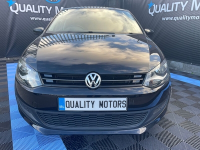 2013 - Volkswagen Polo Automatic