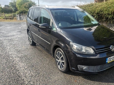 2013 - Volkswagen Touran Automatic