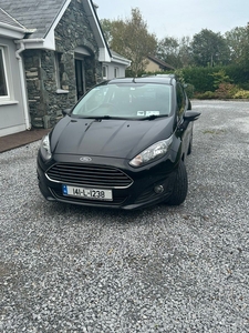 2014 - Ford Fiesta Manual