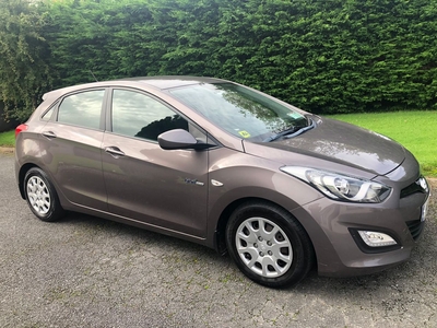 2014 - Hyundai i30 Manual