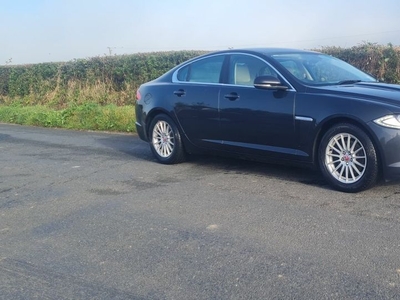 2014 - Jaguar XF Automatic