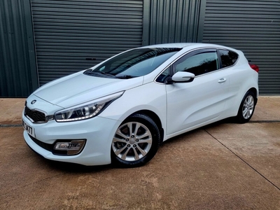 2014 - Kia Ceed Manual