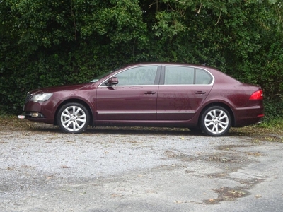 2014 - Skoda Superb Manual