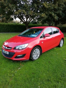 2014 - Vauxhall Astra ---