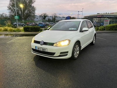 2014 - Volkswagen Golf Manual