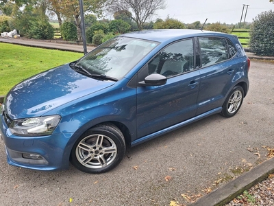 2014 - Volkswagen Polo Automatic