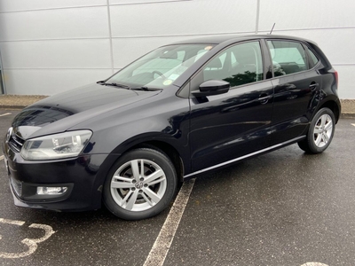 2014 - Volkswagen Polo Automatic