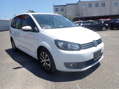 2014 - Volkswagen Touran Automatic