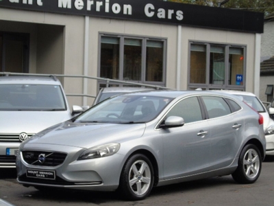 2014 - Volvo V40 Automatic