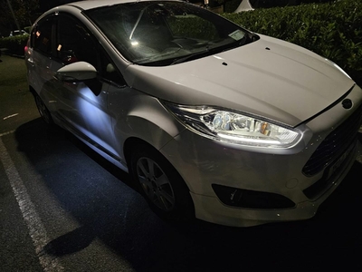 2015 - Ford Fiesta Automatic