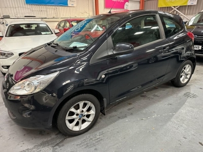 2015 - Ford KA Manual