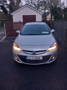 2015 - Opel Astra Manual