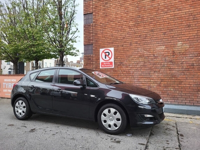 2015 - Opel Astra Manual