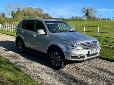 2015 - SsangYong Rexton Manual