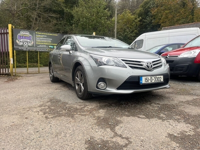 2015 - Toyota Avensis Manual