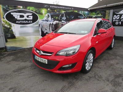 2015 - Vauxhall Astra Manual